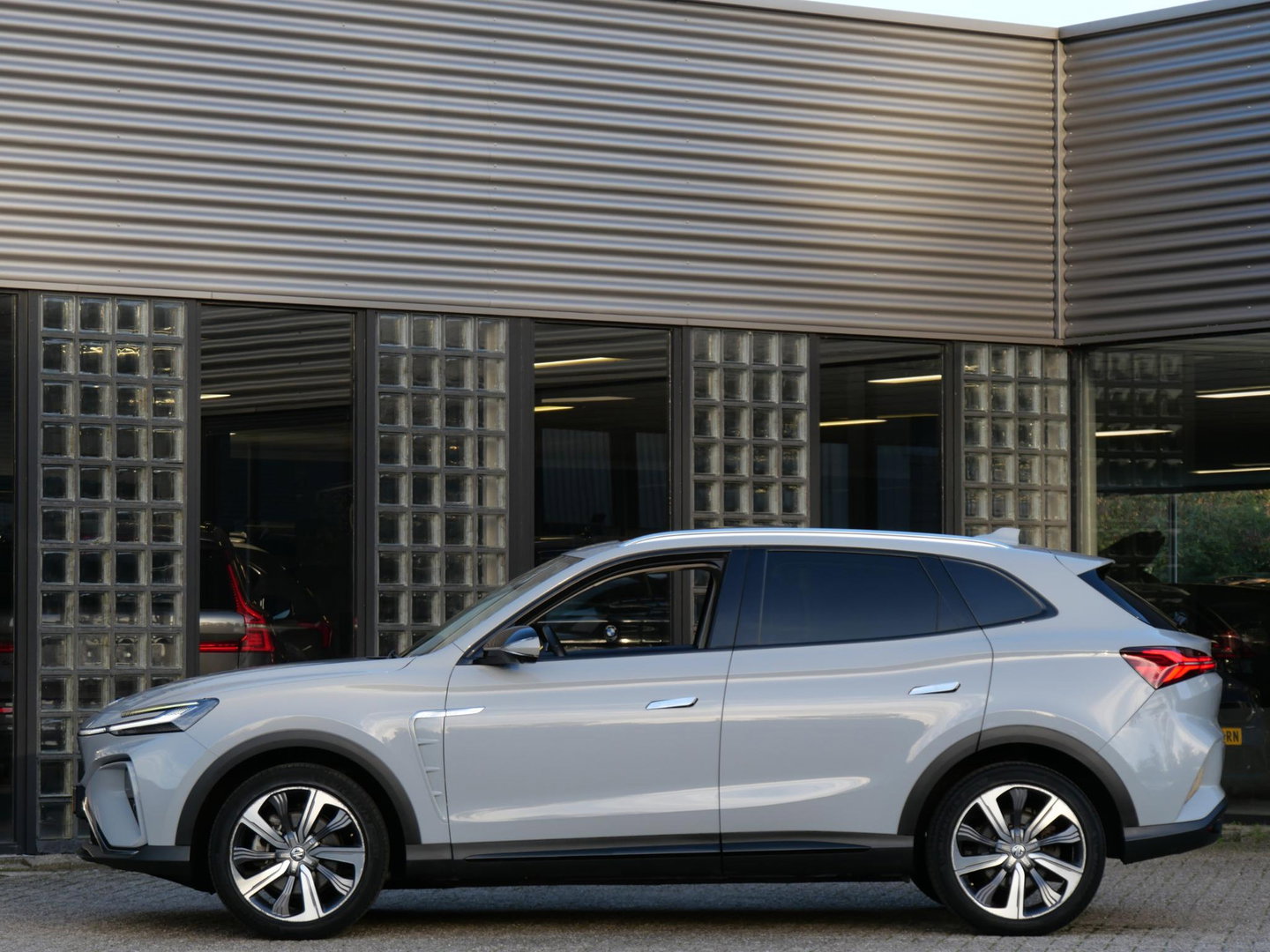 MG Marvel R 70kWh LUXURY/ 360° CAMERA/ PANORAMADAK/ LEER/ ELEKT. STOELEN/ SOH 93%