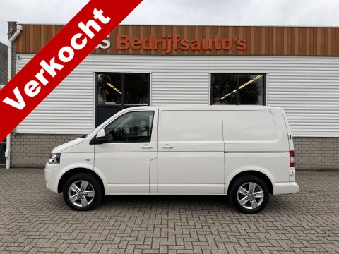 Volkswagen Transporter 2.0 TDI 140pk DSG L1H1 Comfortline / vaste prijs rijklaar € 9.950 ex btw / dubbele schuifdeur / airco / cruise / standkachel / navigatie / trekhaak / lichtmetalen velgen !