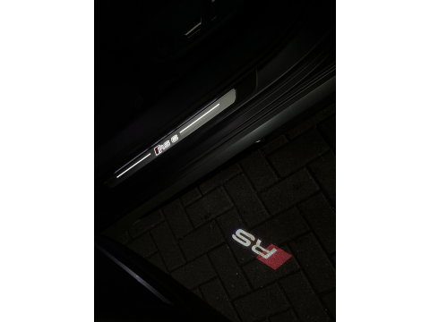 Audi RS6 Avant 4.0 TFSI quattro Pano|Ceramic|Dynamic+|Softclose