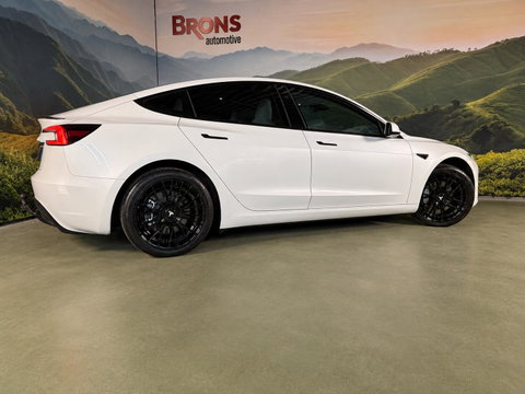 Tesla Model 3 RWD 60 kWh Knob/ stalks van Enhance l trekhaak l 19 inc
