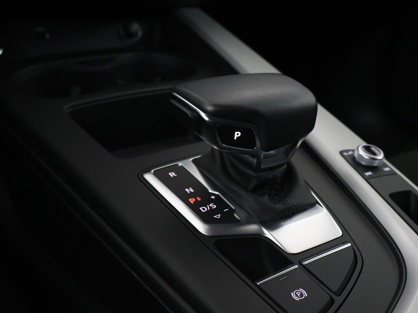 Audi A4 Avant 40 TFSI S edition