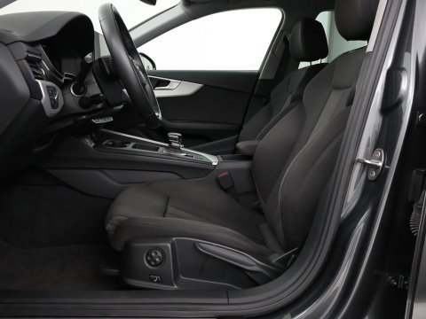 Audi A4 Avant 40 TFSI S edition