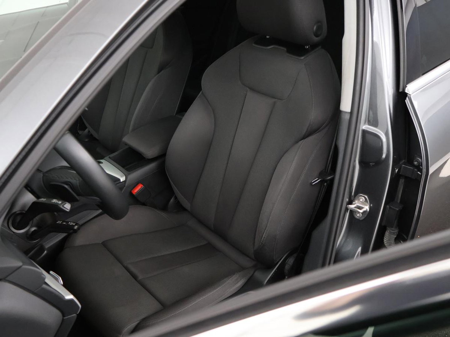 Audi A4 Avant 40 TFSI S edition