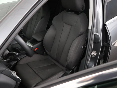 Audi A4 Avant 40 TFSI S edition