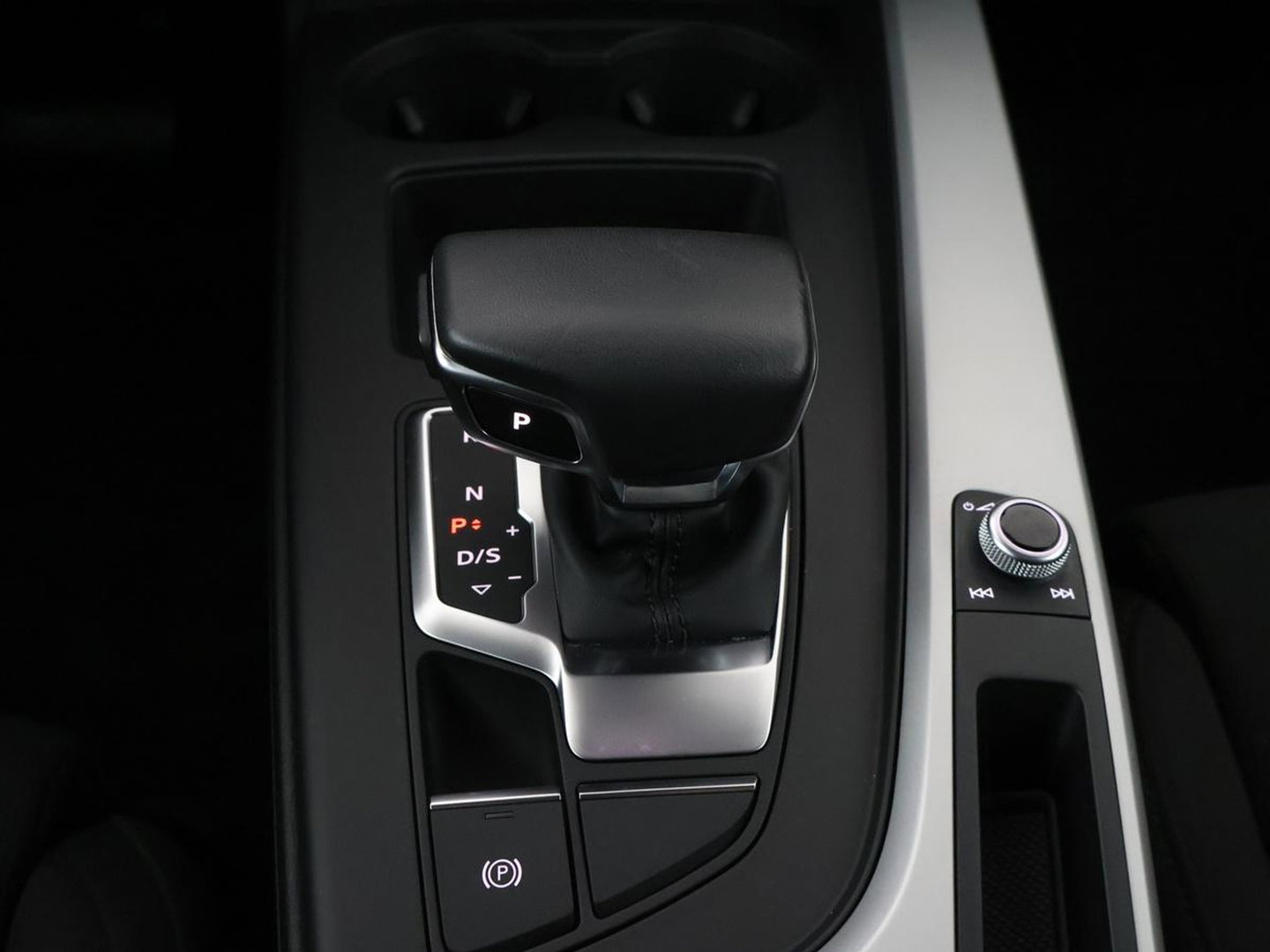 Audi A4 Avant 40 TFSI S edition