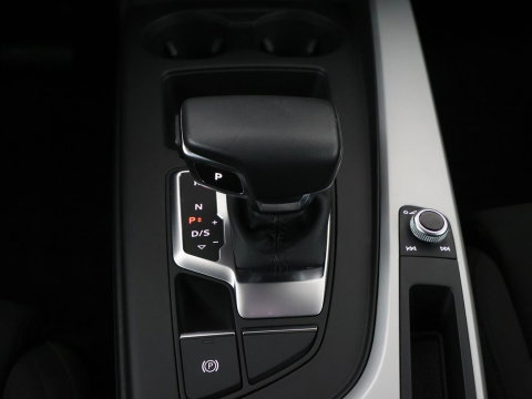 Audi A4 Avant 40 TFSI S edition