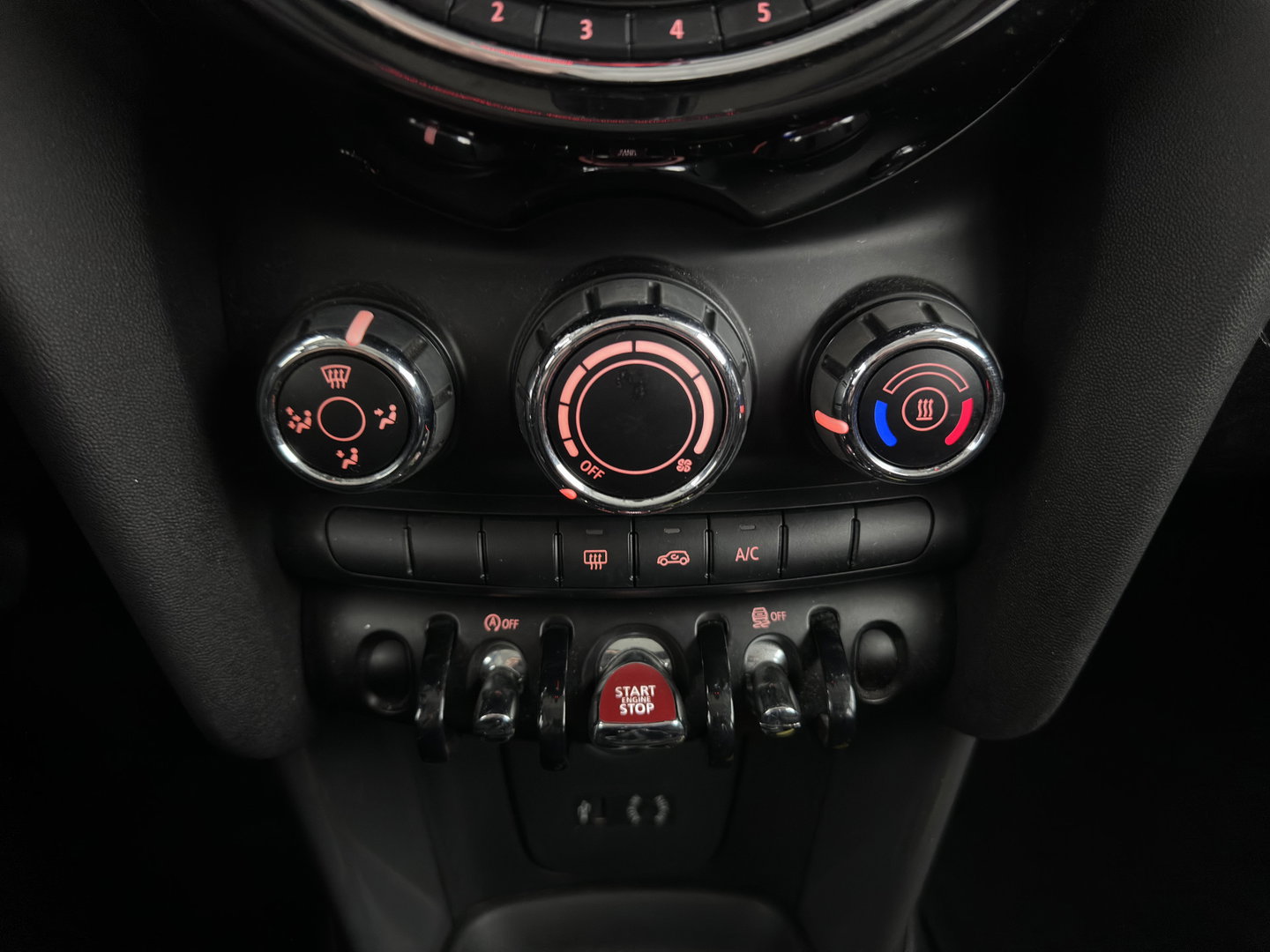 MINI 5-deurs 1.5 One D Business *NAVI-FULLMAP | AIRCO | CRUISE | PDC | COMFORT-SEATS | 16''ALU*