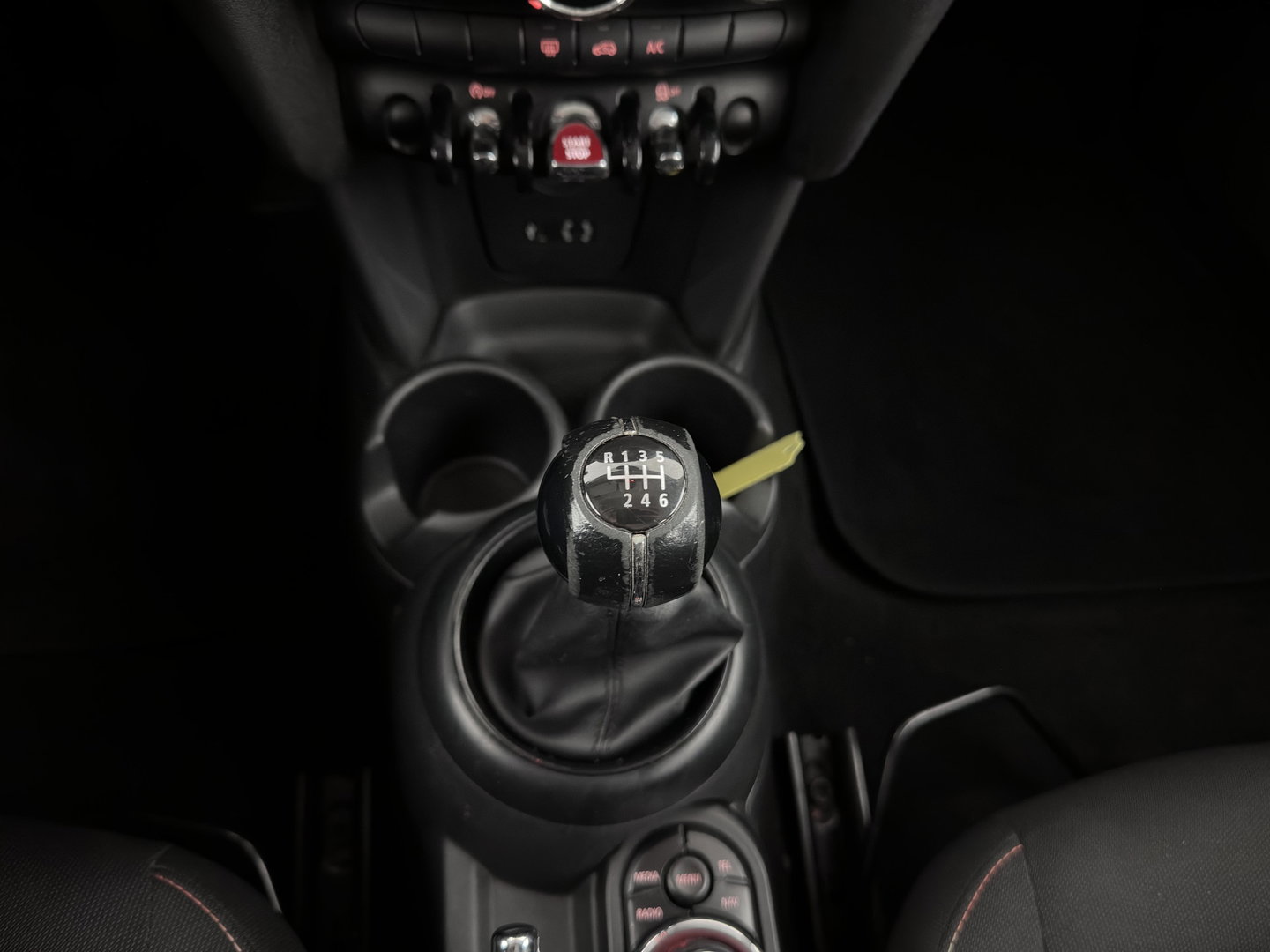 MINI 5-deurs 1.5 One D Business *NAVI-FULLMAP | AIRCO | CRUISE | PDC | COMFORT-SEATS | 16''ALU*