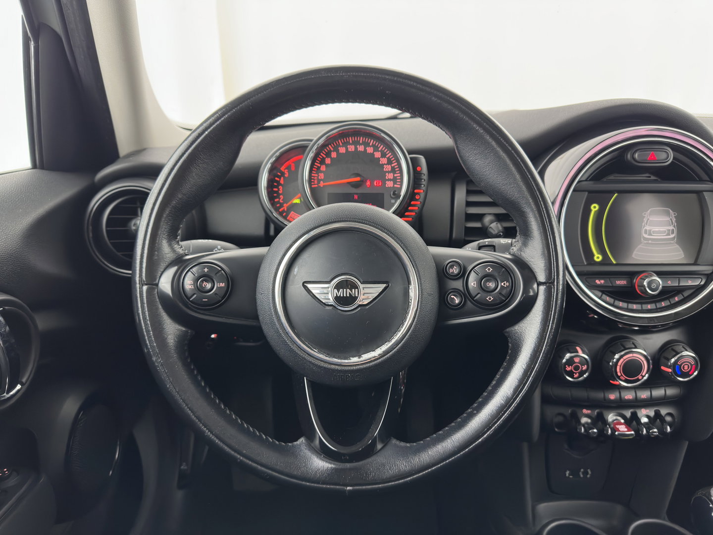 MINI 5-deurs 1.5 One D Business *NAVI-FULLMAP | AIRCO | CRUISE | PDC | COMFORT-SEATS | 16''ALU*