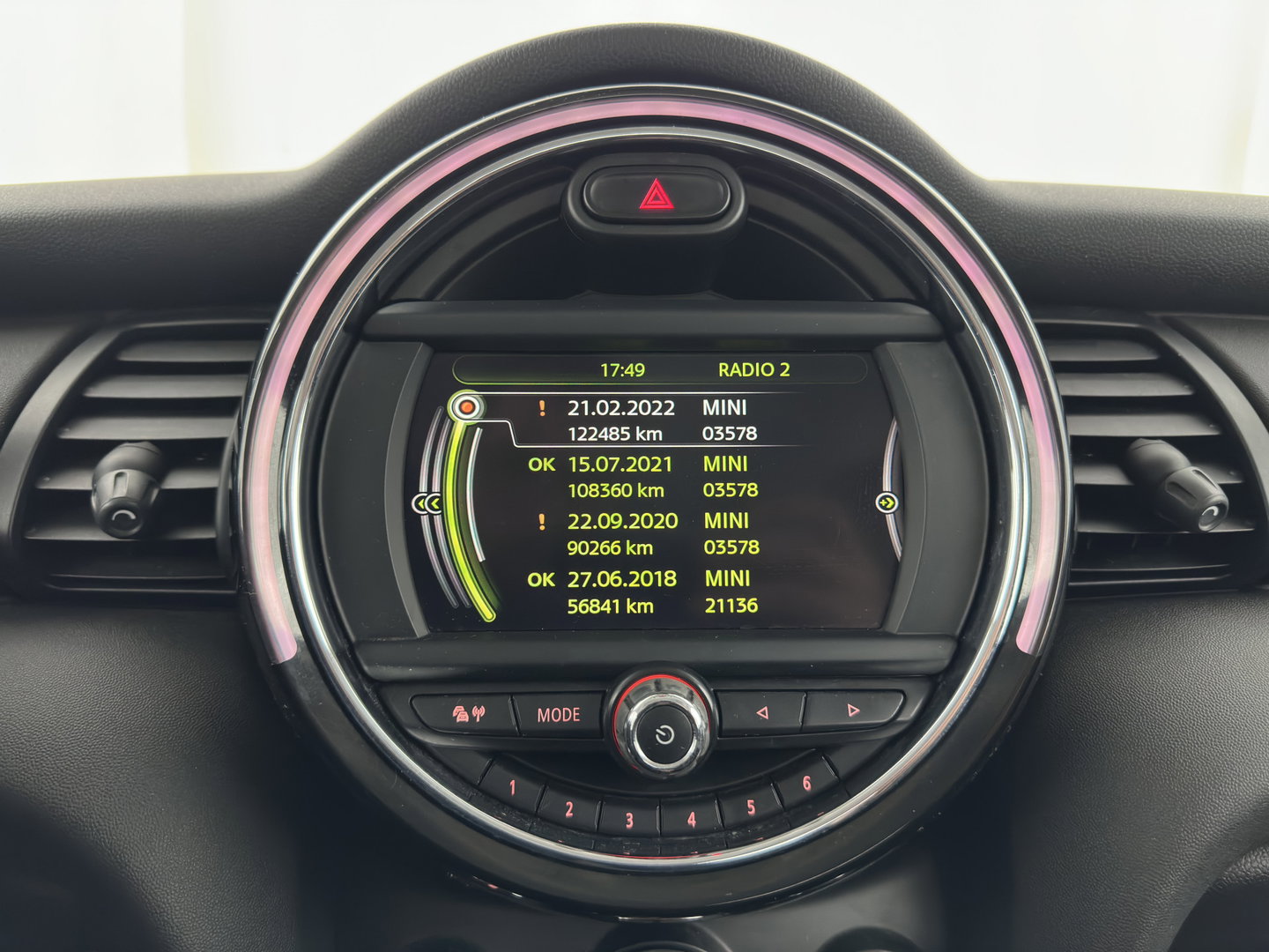 MINI 5-deurs 1.5 One D Business *NAVI-FULLMAP | AIRCO | CRUISE | PDC | COMFORT-SEATS | 16''ALU*