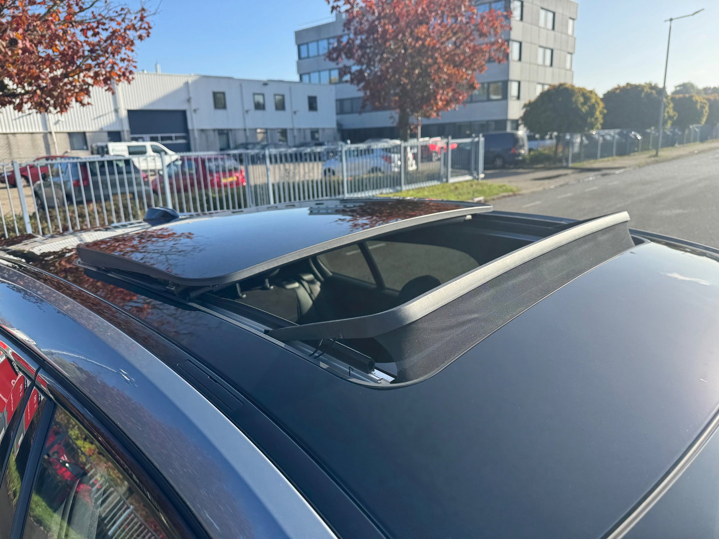 BMW 1-serie M135 xDrive 300PK Kuipstoelen Camera Panorama H&K Leder
