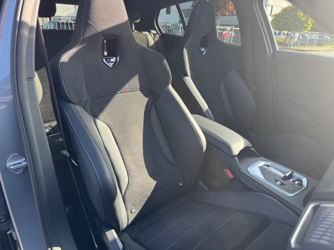 BMW 1-serie M135 xDrive 300PK Kuipstoelen Camera Panorama H&K Leder