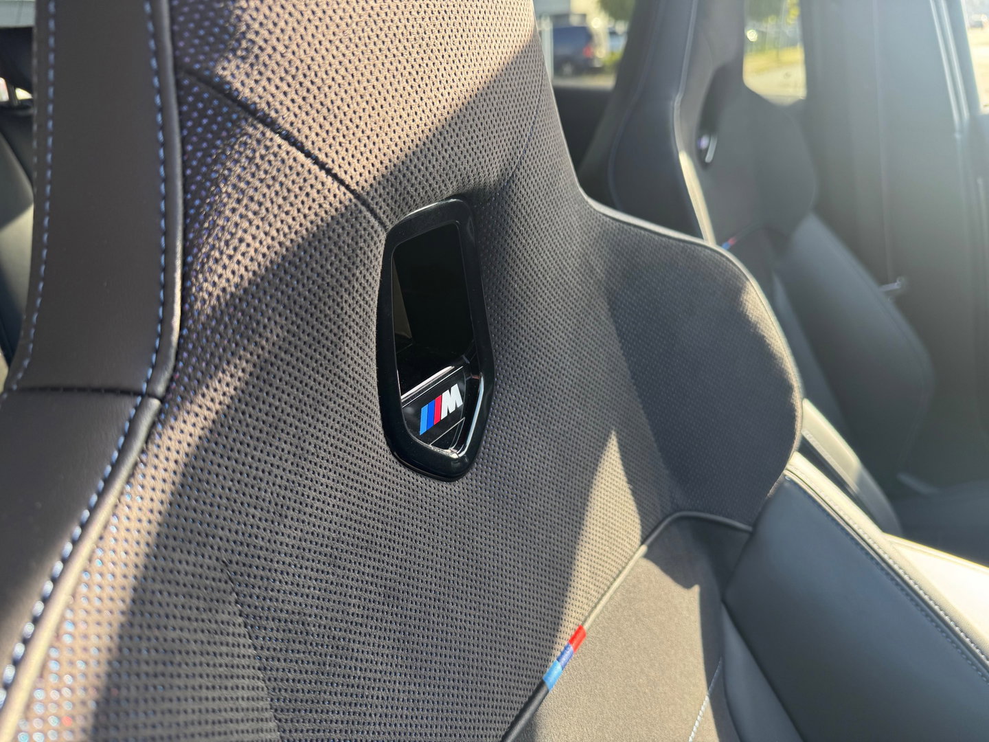 BMW 1-serie M135 xDrive 300PK Kuipstoelen Camera Panorama H&K Leder