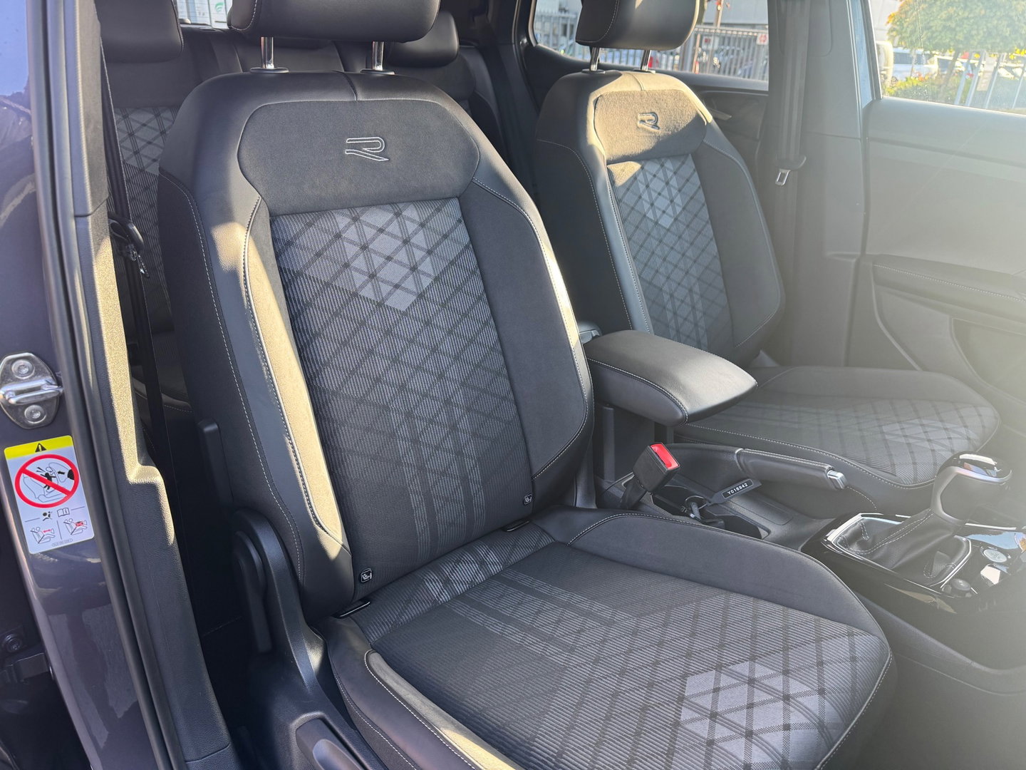 Volkswagen T-Cross 1.0 TSI R-Line Edition DSG Virtual Led NIEUW MODEL