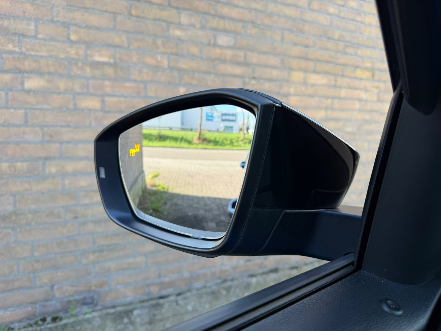 Volkswagen T-Roc 1.5 TSI Sport R-Line 150PK|ACC|Keyless|DSG