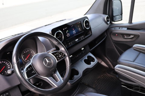 Mercedes-Benz Sprinter bestel 319 1.9 CDI L2H2 / LED / Geveerde Stoel / Groot Navi / Leer / Camera