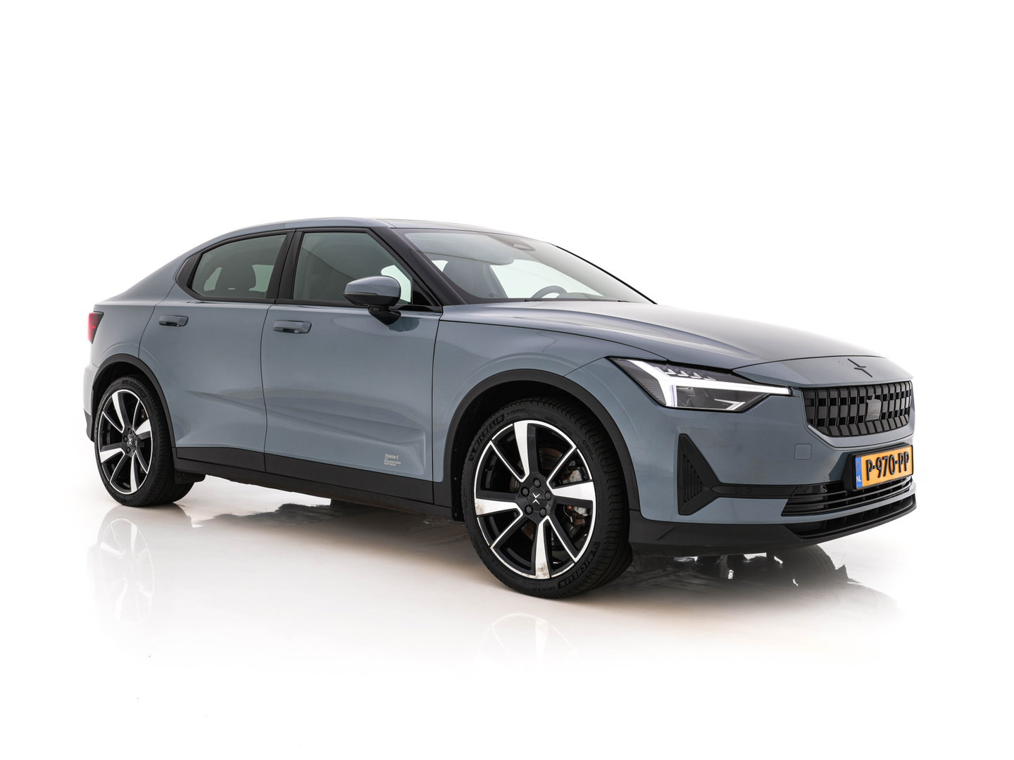 Polestar 2 Long Range Dual Motor 78 kWh [3-Fase-11kW] {SoH-88%} (INCL-BTW) Aut. *PANO | FULL-LED | HARMAN-KARDON | MEMORY-PACK | CAMERA | KEYLESS | LANE-ASSIST | DIGI-COCKPIT | CARPLAY | DAB+ | HEATED-COMFORTSEATS | CRUISE | TOWBAR | 20''ALU*