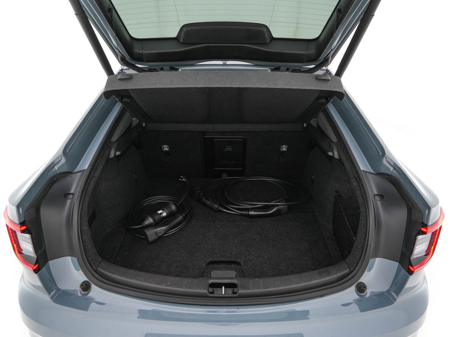 Polestar 2 Long Range Dual Motor 78 kWh [3-Fase-11kW] {SoH-88%} (INCL-BTW) Aut. *PANO | FULL-LED | HARMAN-KARDON | MEMORY-PACK | CAMERA | KEYLESS | LANE-ASSIST | DIGI-COCKPIT | CARPLAY | DAB+ | HEATED-COMFORTSEATS | CRUISE | TOWBAR | 20''ALU*