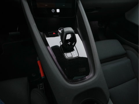 Polestar 2 Long Range Dual Motor 78 kWh [3-Fase-11kW] {SoH-88%} (INCL-BTW) Aut. *PANO | FULL-LED | HARMAN-KARDON | MEMORY-PACK | CAMERA | KEYLESS | LANE-ASSIST | DIGI-COCKPIT | CARPLAY | DAB+ | HEATED-COMFORTSEATS | CRUISE | TOWBAR | 20''ALU*