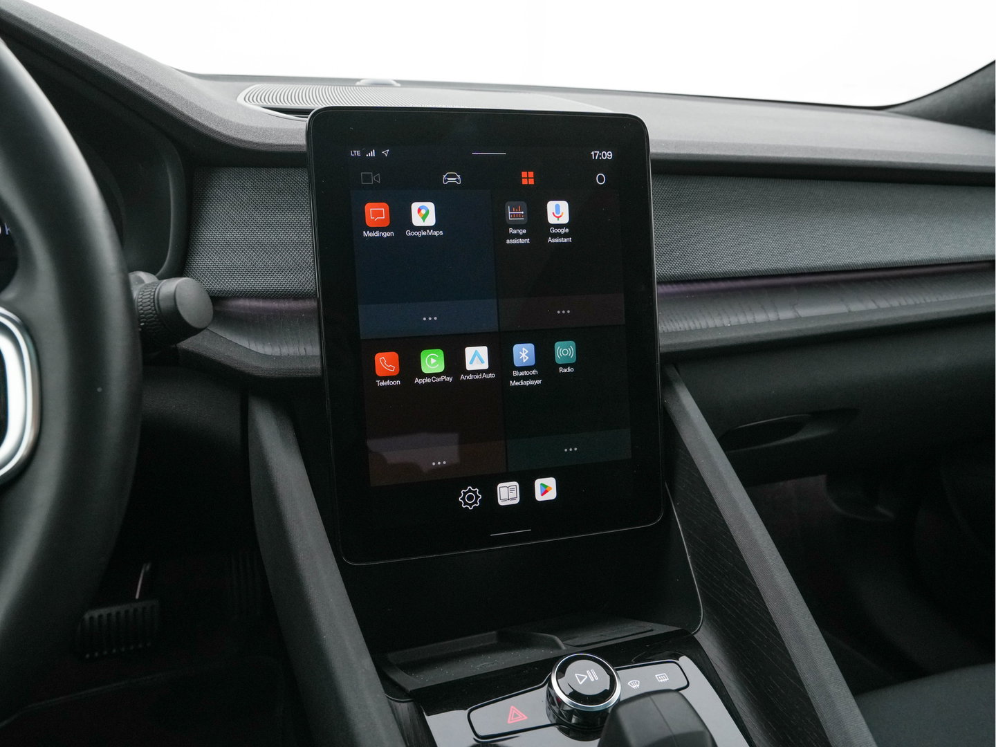 Polestar 2 Long Range Dual Motor 78 kWh [3-Fase-11kW] {SoH-88%} (INCL-BTW) Aut. *PANO | FULL-LED | HARMAN-KARDON | MEMORY-PACK | CAMERA | KEYLESS | LANE-ASSIST | DIGI-COCKPIT | CARPLAY | DAB+ | HEATED-COMFORTSEATS | CRUISE | TOWBAR | 20''ALU*