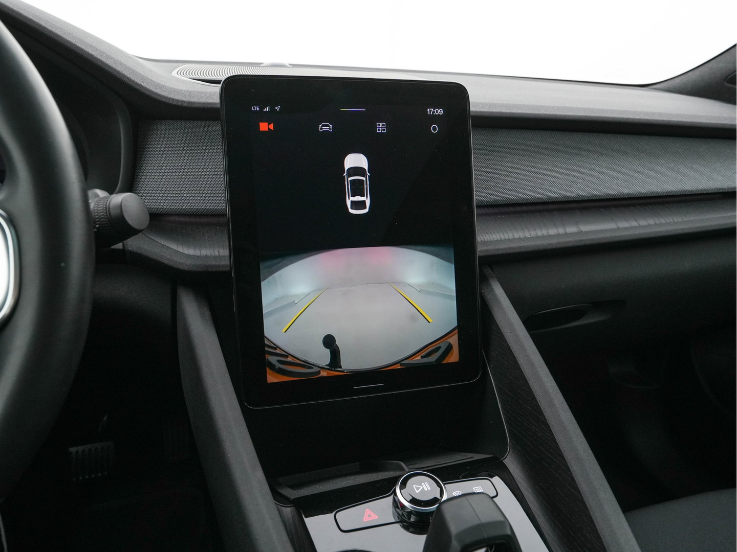 Polestar 2 Long Range Dual Motor 78 kWh [3-Fase-11kW] {SoH-88%} (INCL-BTW) Aut. *PANO | FULL-LED | HARMAN-KARDON | MEMORY-PACK | CAMERA | KEYLESS | LANE-ASSIST | DIGI-COCKPIT | CARPLAY | DAB+ | HEATED-COMFORTSEATS | CRUISE | TOWBAR | 20''ALU*