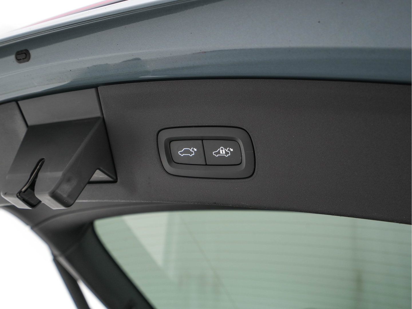 Polestar 2 Long Range Dual Motor 78 kWh [3-Fase-11kW] {SoH-88%} (INCL-BTW) Aut. *PANO | FULL-LED | HARMAN-KARDON | MEMORY-PACK | CAMERA | KEYLESS | LANE-ASSIST | DIGI-COCKPIT | CARPLAY | DAB+ | HEATED-COMFORTSEATS | CRUISE | TOWBAR | 20''ALU*
