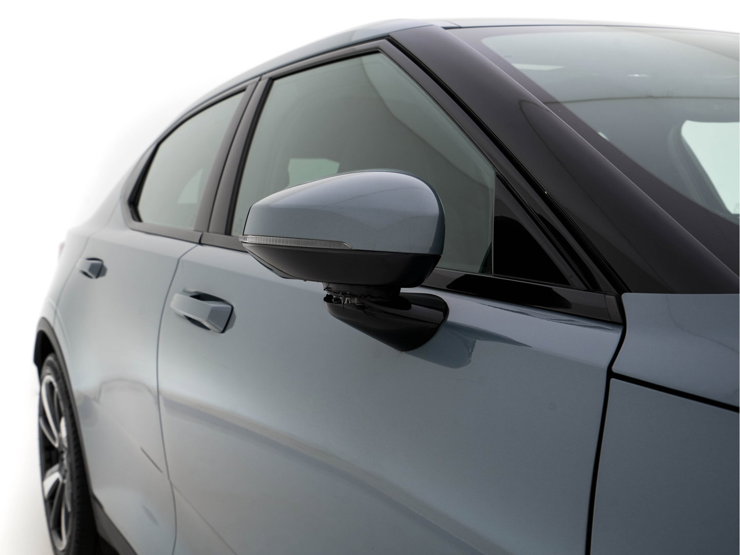 Polestar 2 Long Range Dual Motor 78 kWh [3-Fase-11kW] {SoH-88%} (INCL-BTW) Aut. *PANO | FULL-LED | HARMAN-KARDON | MEMORY-PACK | CAMERA | KEYLESS | LANE-ASSIST | DIGI-COCKPIT | CARPLAY | DAB+ | HEATED-COMFORTSEATS | CRUISE | TOWBAR | 20''ALU*