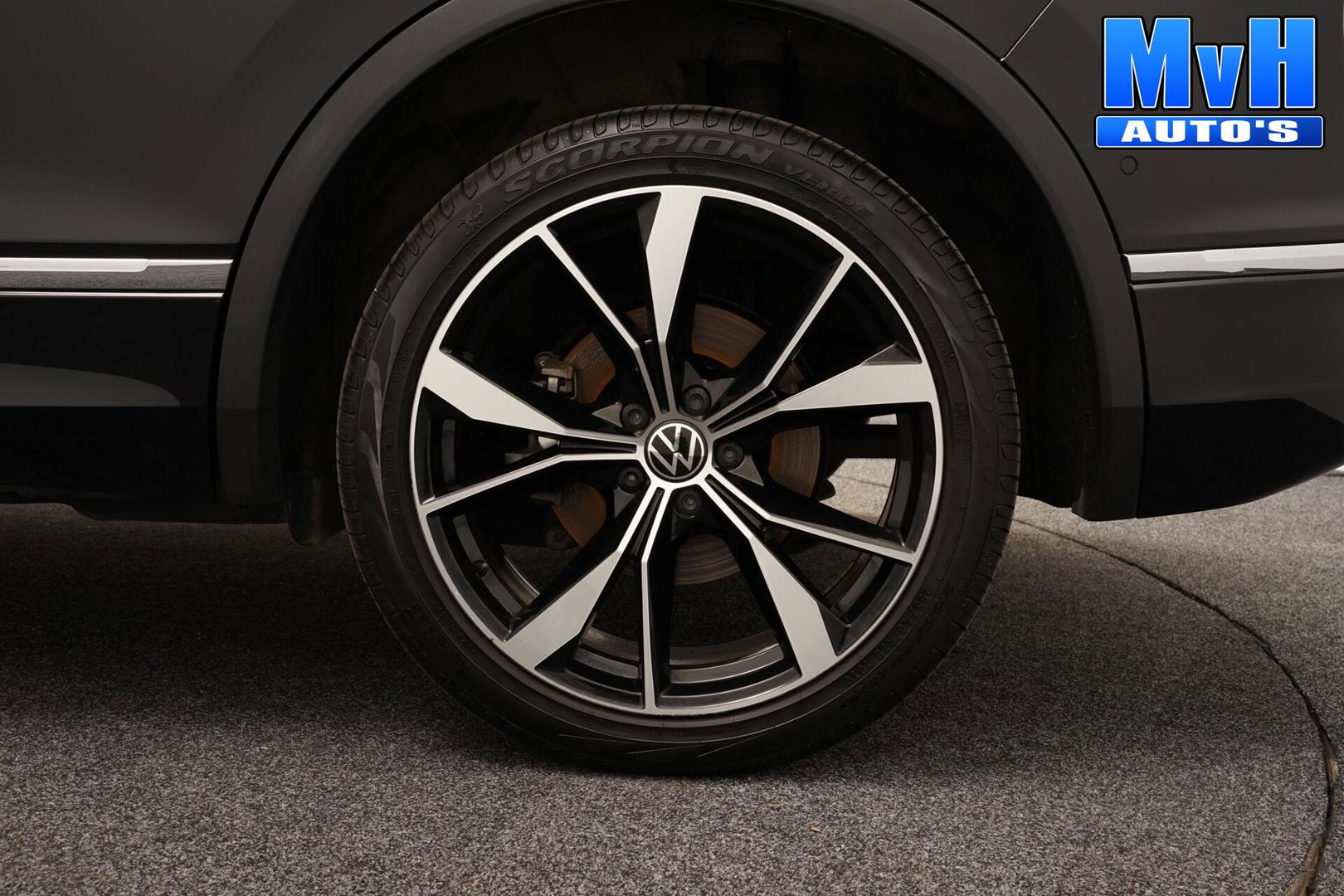 Volkswagen Tiguan 1.4 TSI PHEV R-Line|PANO|STOEL/STUUR.VERW|SOH94%