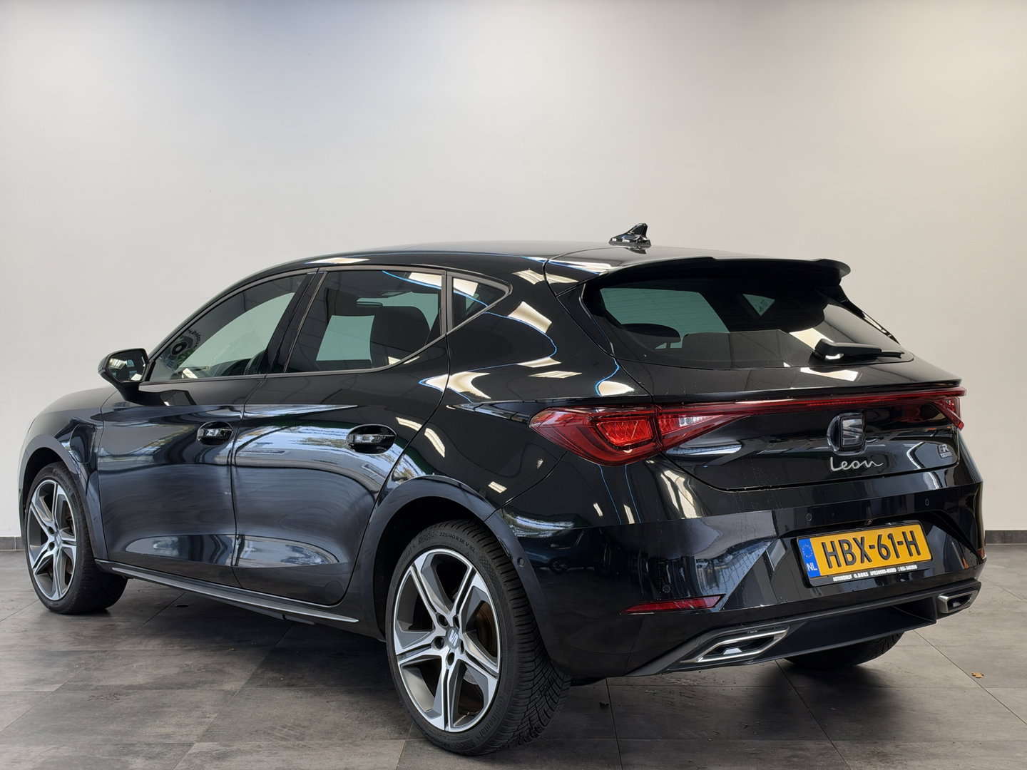 SEAT Leon 1.4 TSI eHybrid PHEV FR Business Intense Panorama | Camera | ACC | Stuur- & Stoelverwarming