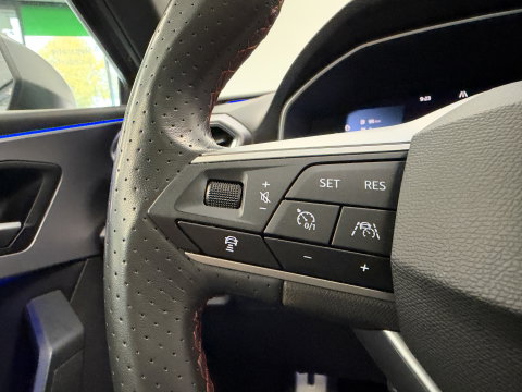 SEAT Leon 1.4 TSI eHybrid PHEV FR Business Intense Panorama | Camera | ACC | Stuur- & Stoelverwarming