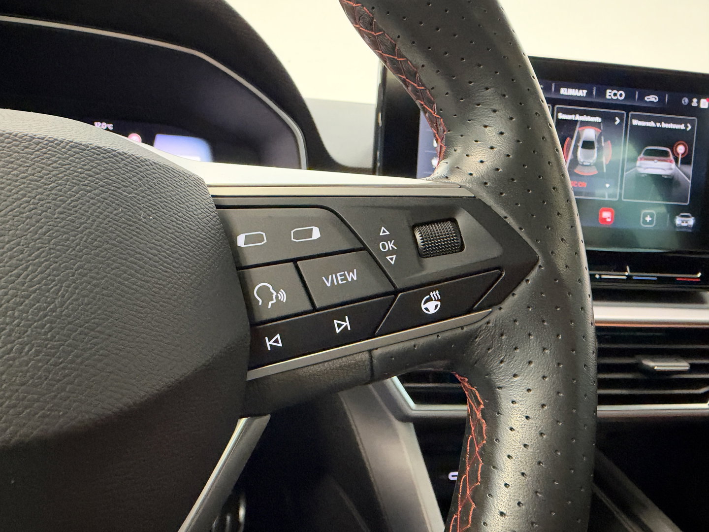 SEAT Leon 1.4 TSI eHybrid PHEV FR Business Intense Panorama | Camera | ACC | Stuur- & Stoelverwarming