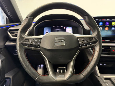 SEAT Leon 1.4 TSI eHybrid PHEV FR Business Intense Panorama | Camera | ACC | Stuur- & Stoelverwarming