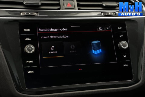 Volkswagen Tiguan 1.4 TSI PHEV R-Line|PANO|STOEL/STUUR.VERW|SOH94%