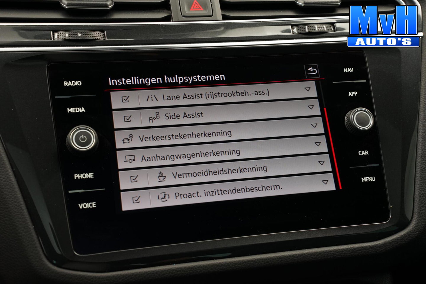 Volkswagen Tiguan 1.4 TSI PHEV R-Line|PANO|STOEL/STUUR.VERW|SOH94%