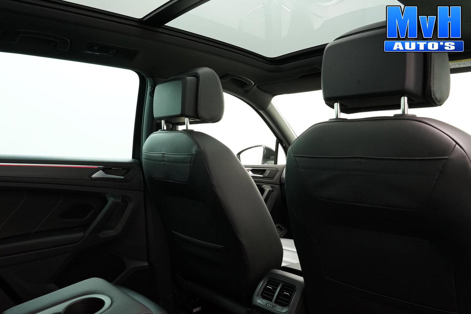 Volkswagen Tiguan 1.4 TSI PHEV R-Line|PANO|STOEL/STUUR.VERW|SOH94%