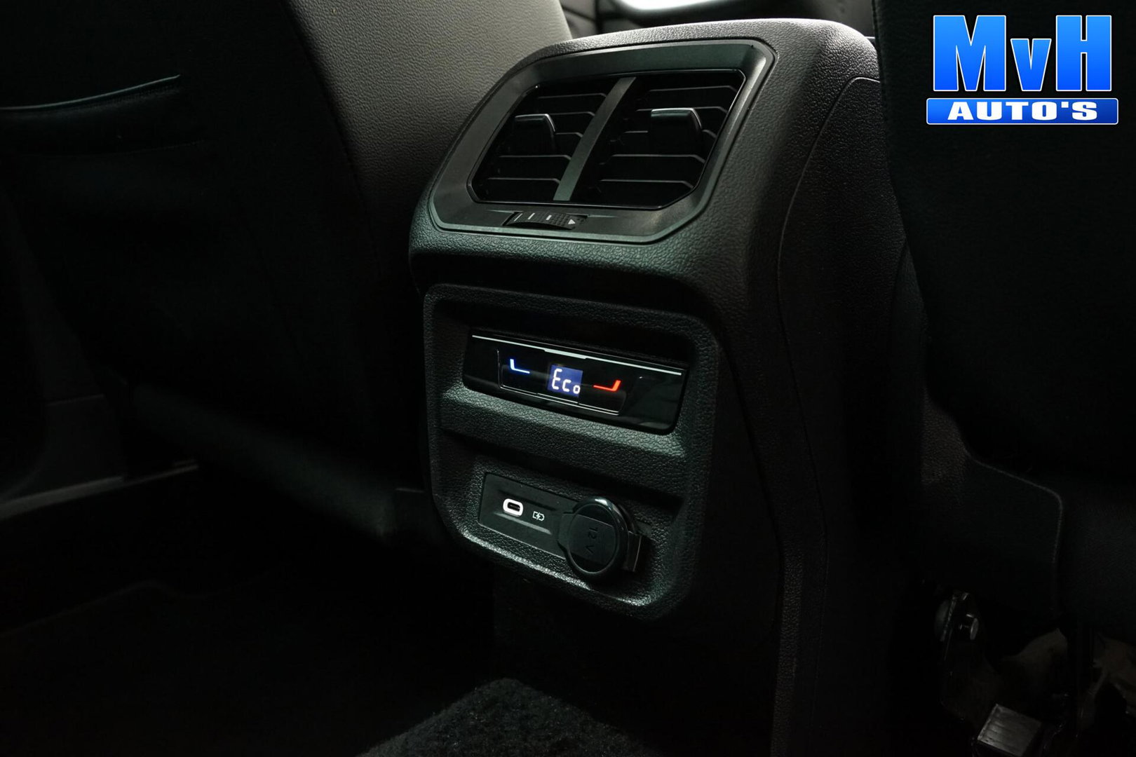 Volkswagen Tiguan 1.4 TSI PHEV R-Line|PANO|STOEL/STUUR.VERW|SOH94%