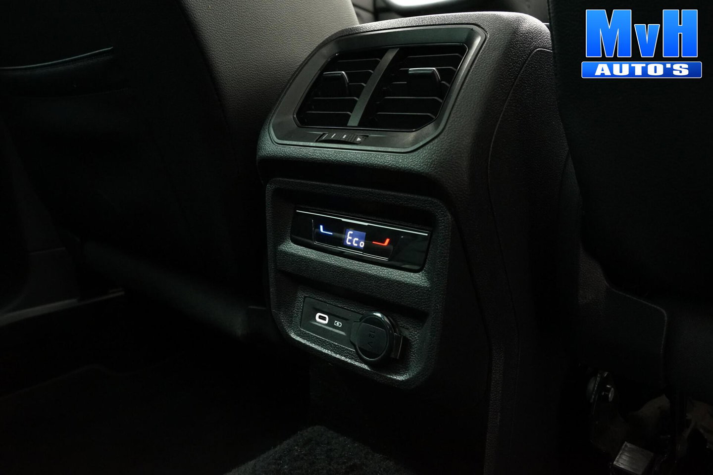 Volkswagen Tiguan 1.4 TSI PHEV R-Line|PANO|STOEL/STUUR.VERW|SOH94%