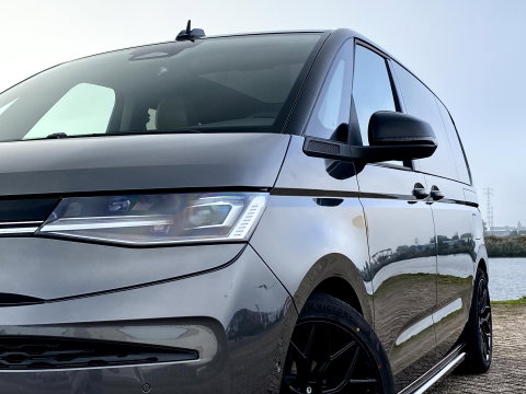 Volkswagen Multivan 1.5 eHybrid Bulli Edition 4Motion | PANO | BODYKIT | 7P | NIEUW | 4x4