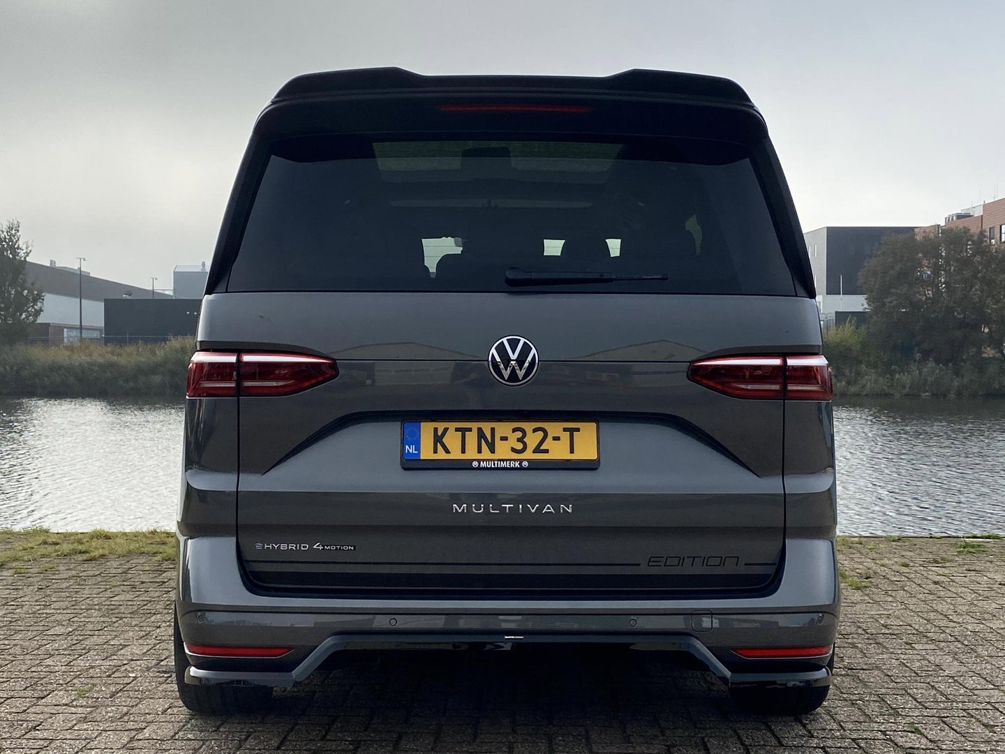 Volkswagen Multivan 1.5 eHybrid Bulli Edition 4Motion | PANO | BODYKIT | 7P | NIEUW | 4x4