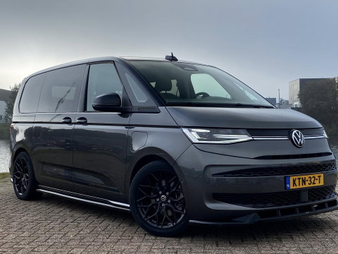 Volkswagen Multivan 1.5 eHybrid Bulli Edition 4Motion | PANO | BODYKIT | 7P | NIEUW | 4x4