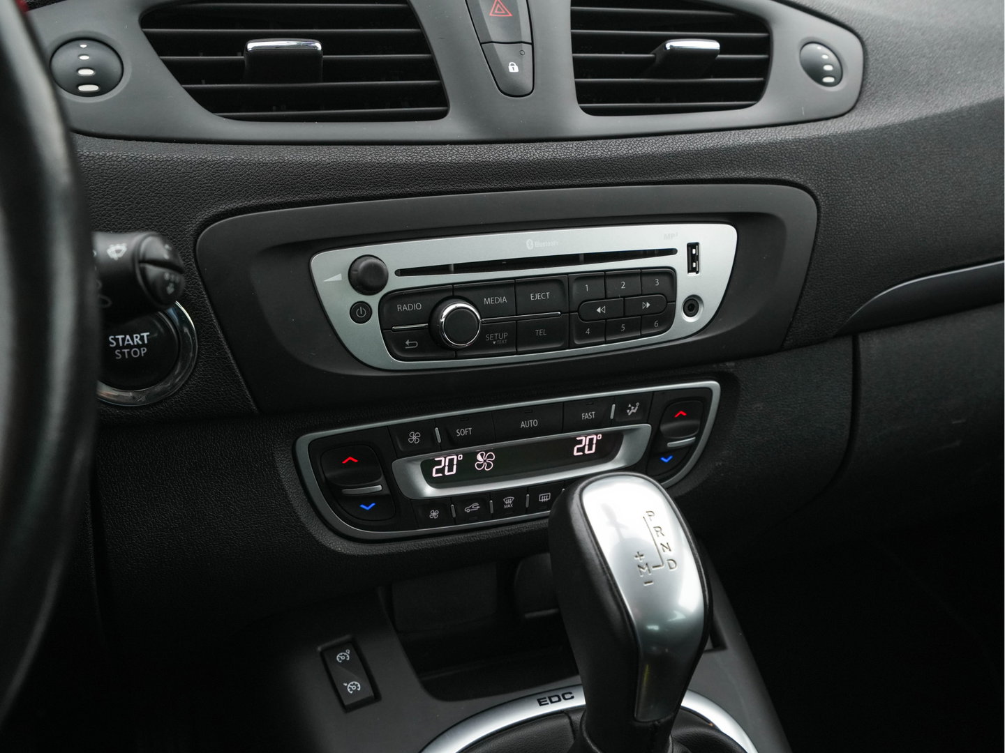 Renault Scénic 1.5 dCi Limited Aut. *DIGI-COCKPIT | NAVI-FULLMAP | HEATED-COMFORTSEATS | KEYLESS | PRIVACY-GLASS | ECC | PDC | 16''ALU*