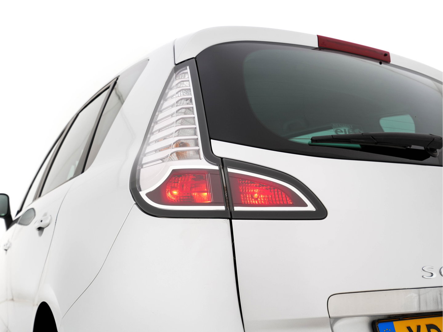 Renault Scénic 1.5 dCi Limited Aut. *DIGI-COCKPIT | NAVI-FULLMAP | HEATED-COMFORTSEATS | KEYLESS | PRIVACY-GLASS | ECC | PDC | 16''ALU*
