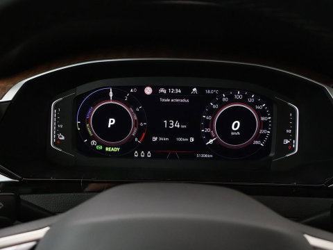 Volkswagen Arteon 1.4 TSI eHybrid Elegance Pano