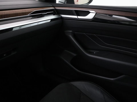 Volkswagen Arteon 1.4 TSI eHybrid Elegance Pano