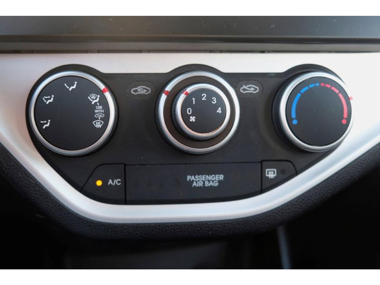 Kia Picanto 1.0 CVVT BusinessLine | AIRCO | CAMERA | NAVI | 5 DRS