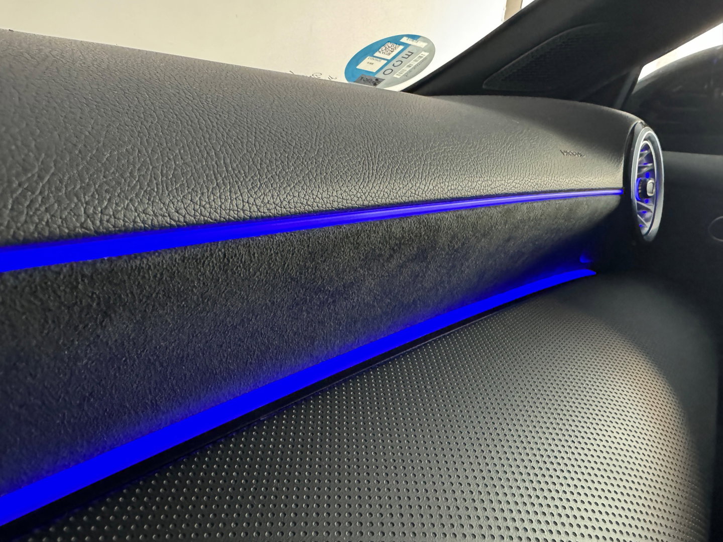Mercedes-Benz A-Klasse 180 AMG Stoelverwarming|Camera|Sfeerverlichting