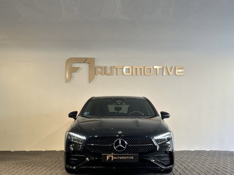Mercedes-Benz A-Klasse 180 AMG Stoelverwarming|Camera|Sfeerverlichting