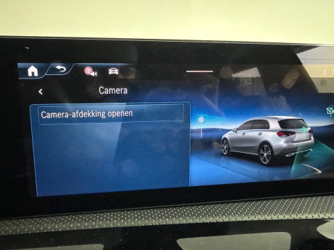 Mercedes-Benz A-Klasse 180 AMG Stoelverwarming|Camera|Sfeerverlichting