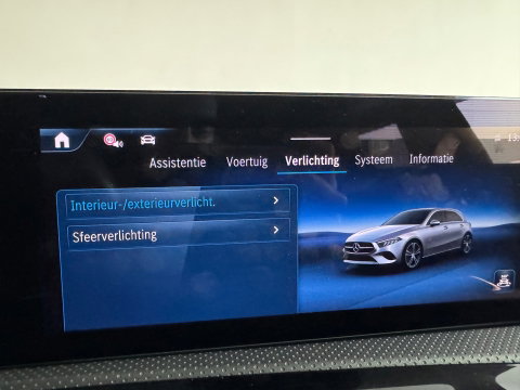 Mercedes-Benz A-Klasse 180 AMG Stoelverwarming|Camera|Sfeerverlichting