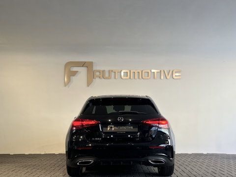 Mercedes-Benz A-Klasse 180 AMG Stoelverwarming|Camera|Sfeerverlichting